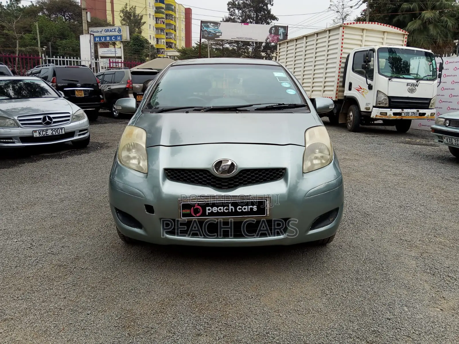 Toyota Vitz 2009 Green