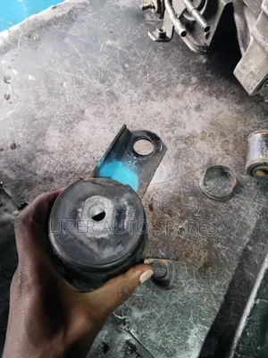 Engine Mounting Demio