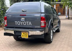 Toyota Hilux 3.0 D-4D 4x4 2012 Gray