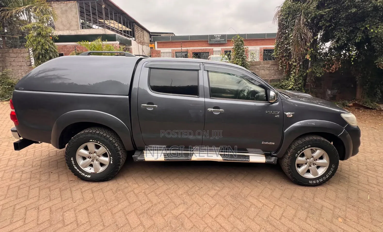 Toyota Hilux 3.0 D-4D 4x4 2012 Gray