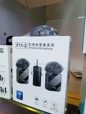 F11-2 Dual Wireless Microphone for iPhone Android Camera