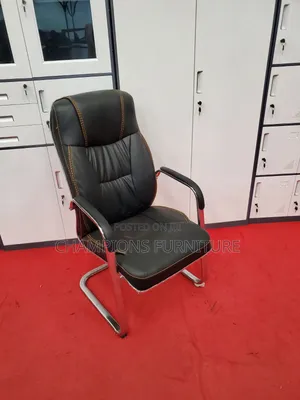 Executive Cantilever Chair With Contrast Stitching