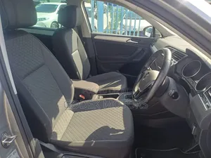 Volkswagen Tiguan 2019 Silver