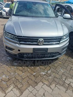 Volkswagen Tiguan 2019 Silver