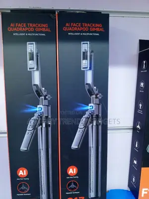 C17 AI Face Tracking Gimbal With 360° Auto Rotation Remote