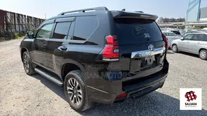Toyota Land Cruiser Prado 2.8 2021 Black