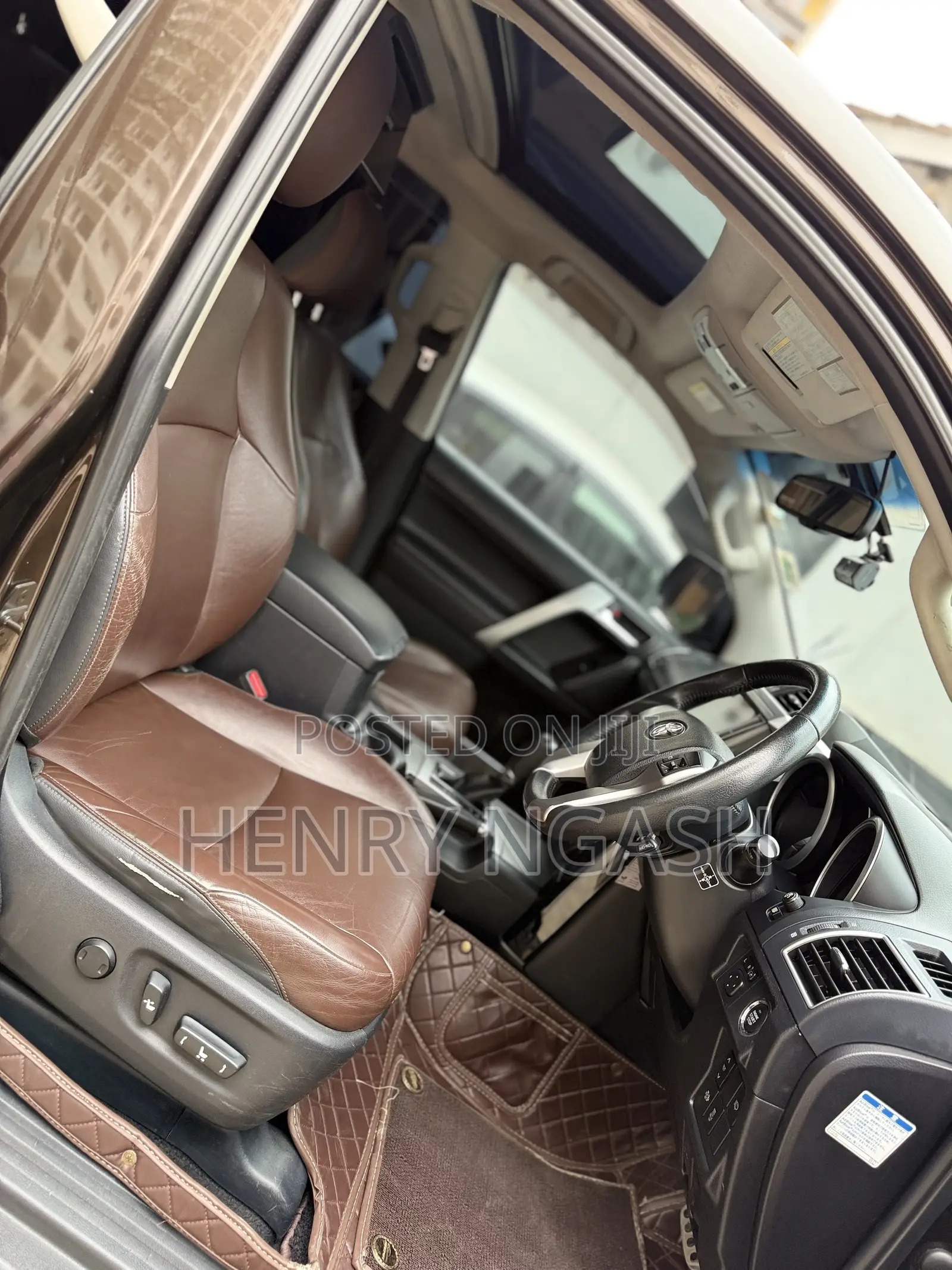 Toyota Land Cruiser Prado 2017 Brown