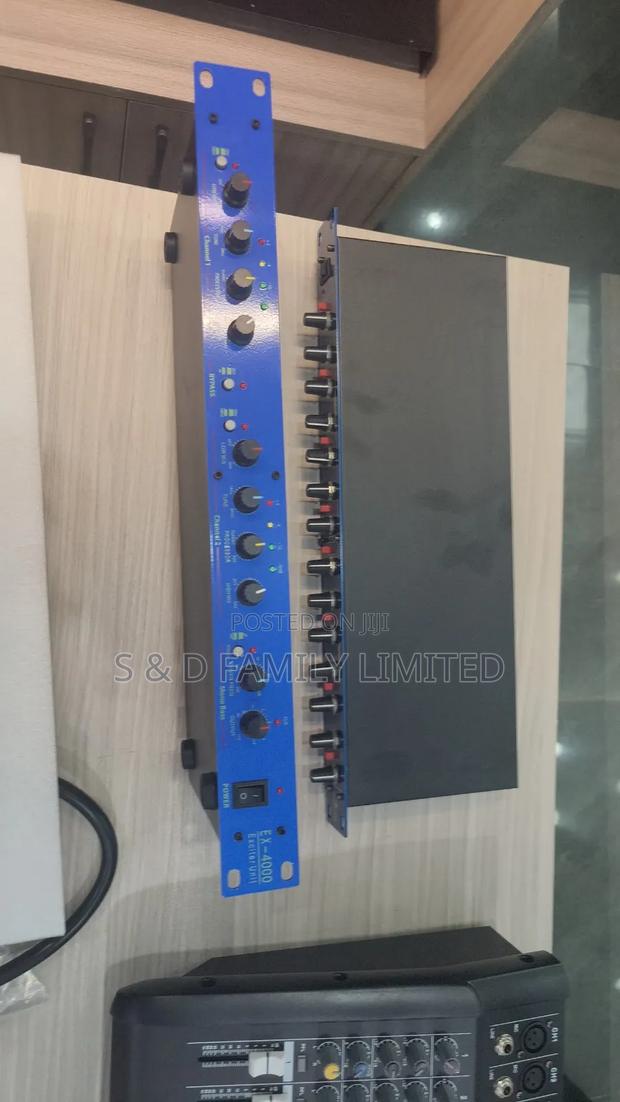 DBX EX-4000 Exxiter Unit - main view