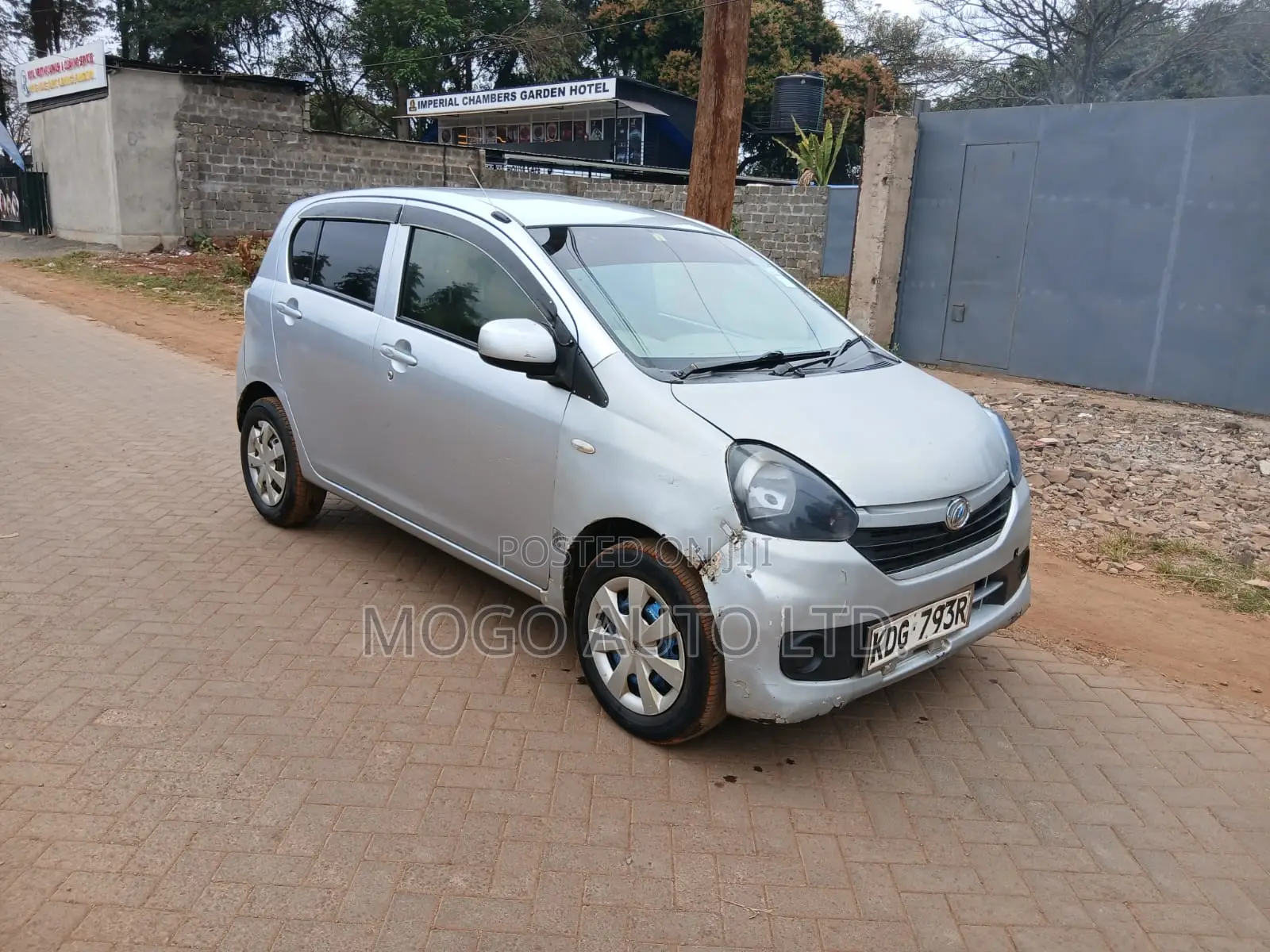 Daihatsu Mira 2014 Silver