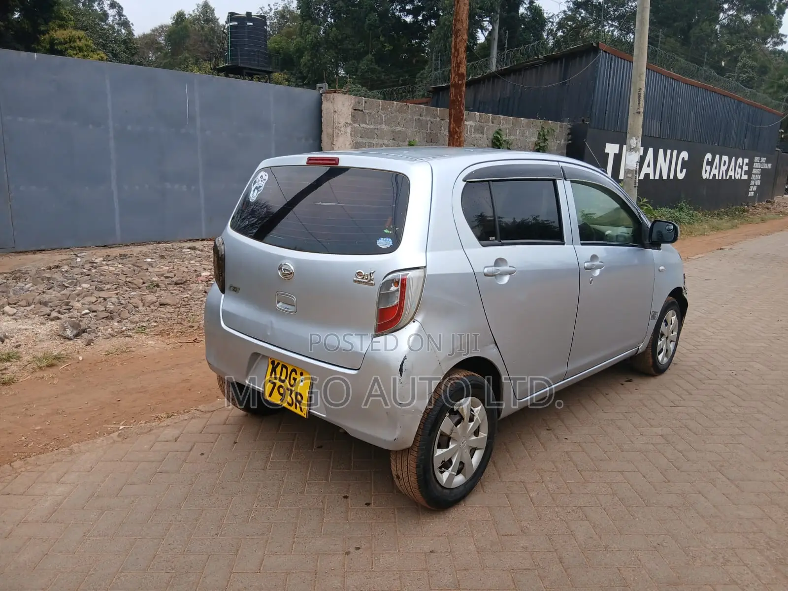 Daihatsu Mira 2014 Silver
