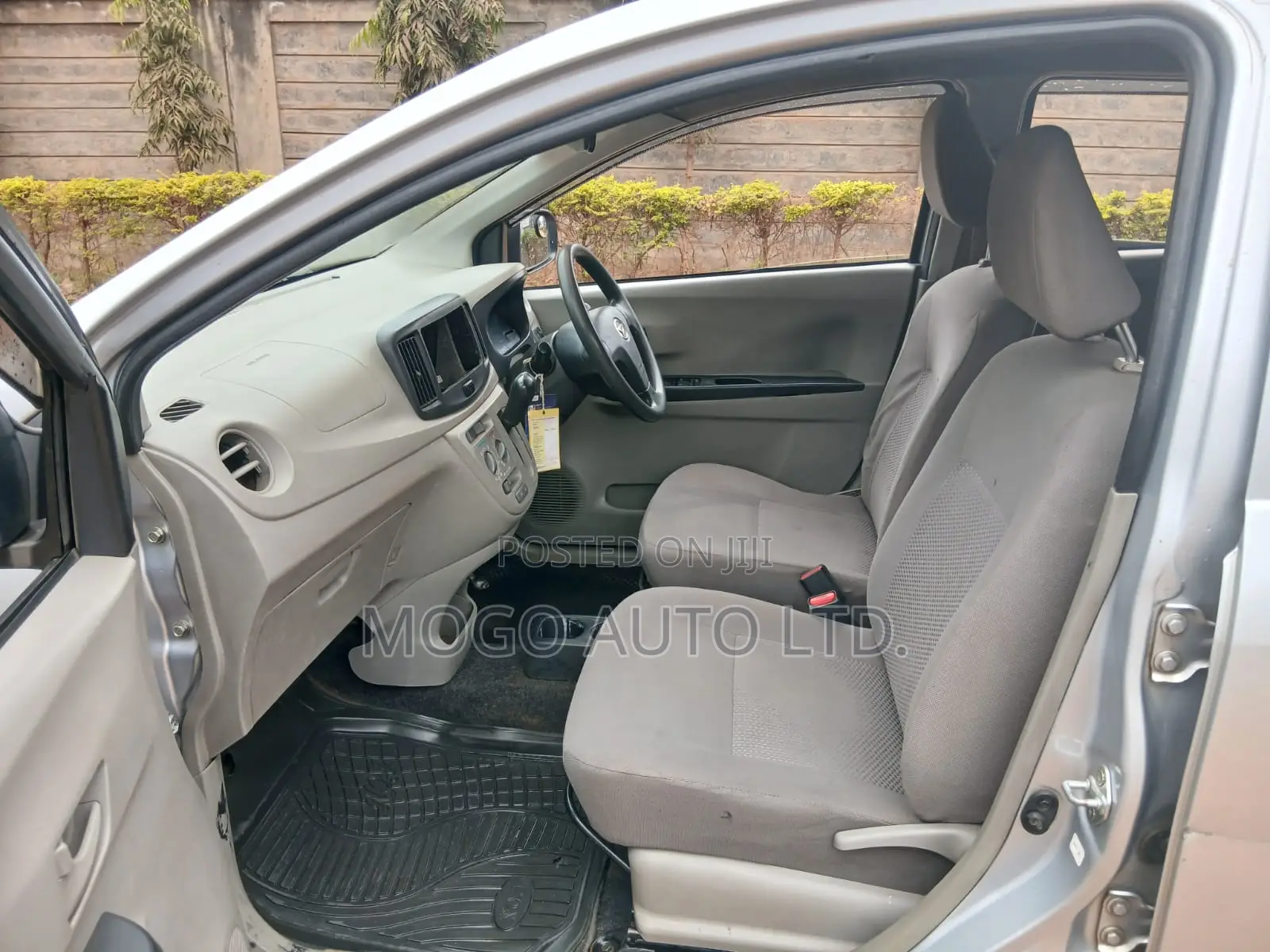 Daihatsu Mira 2014 Silver