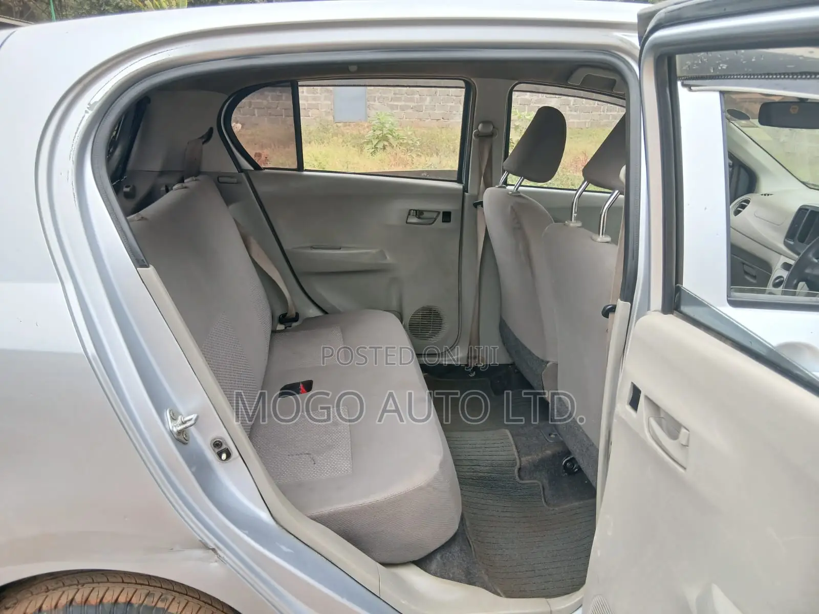 Daihatsu Mira 2014 Silver