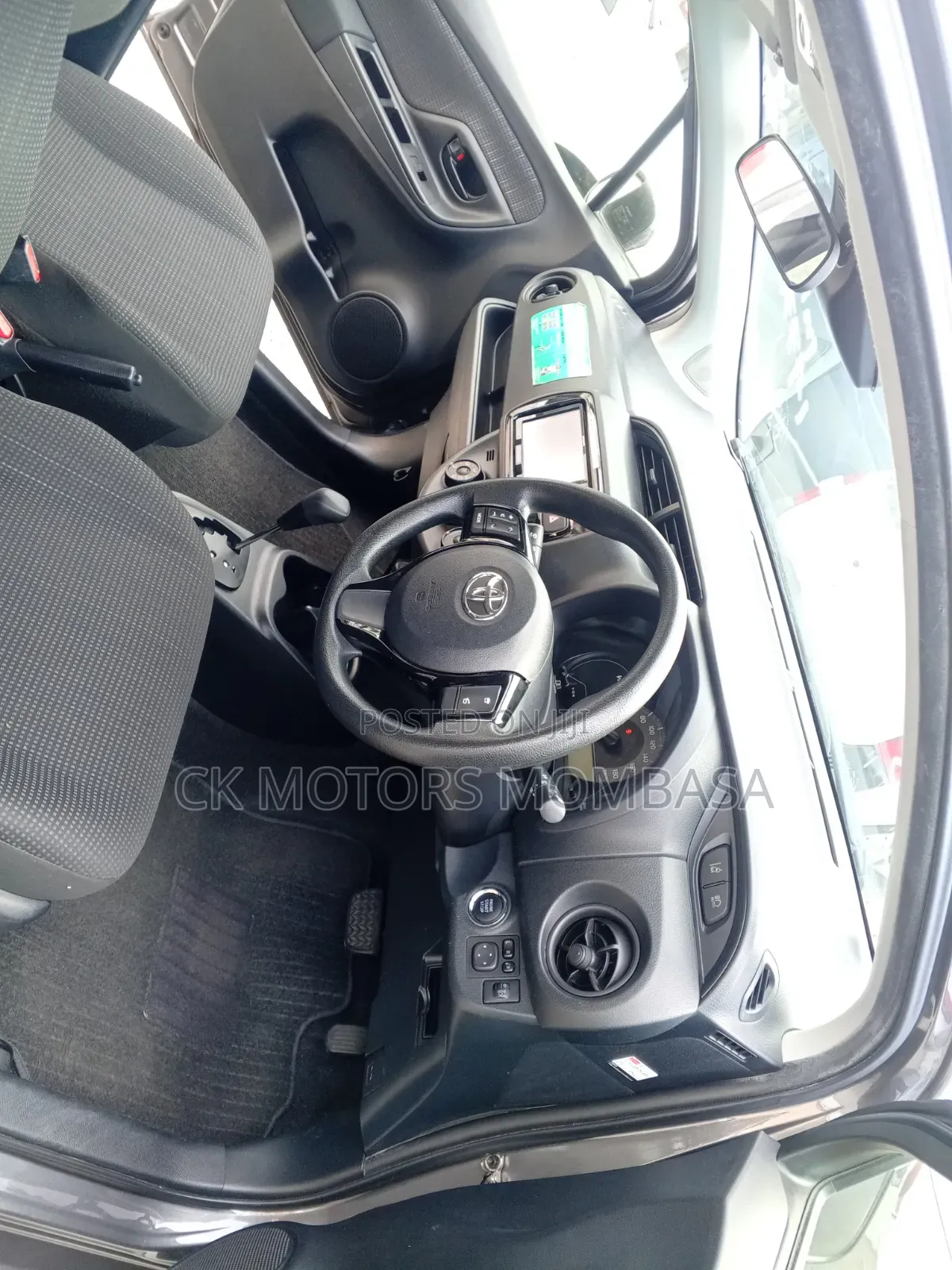 Toyota Vitz 2019 Gray
