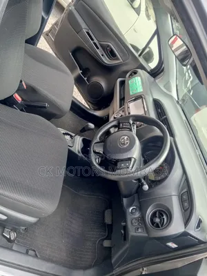 Toyota Vitz 2019 Gray