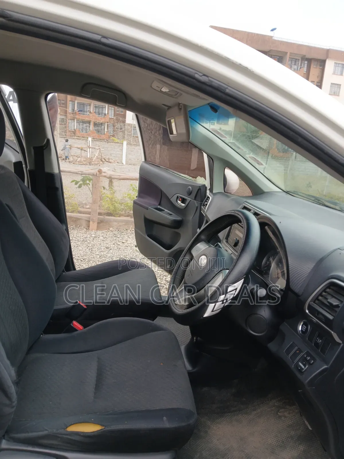 Subaru Trezia 2011 White