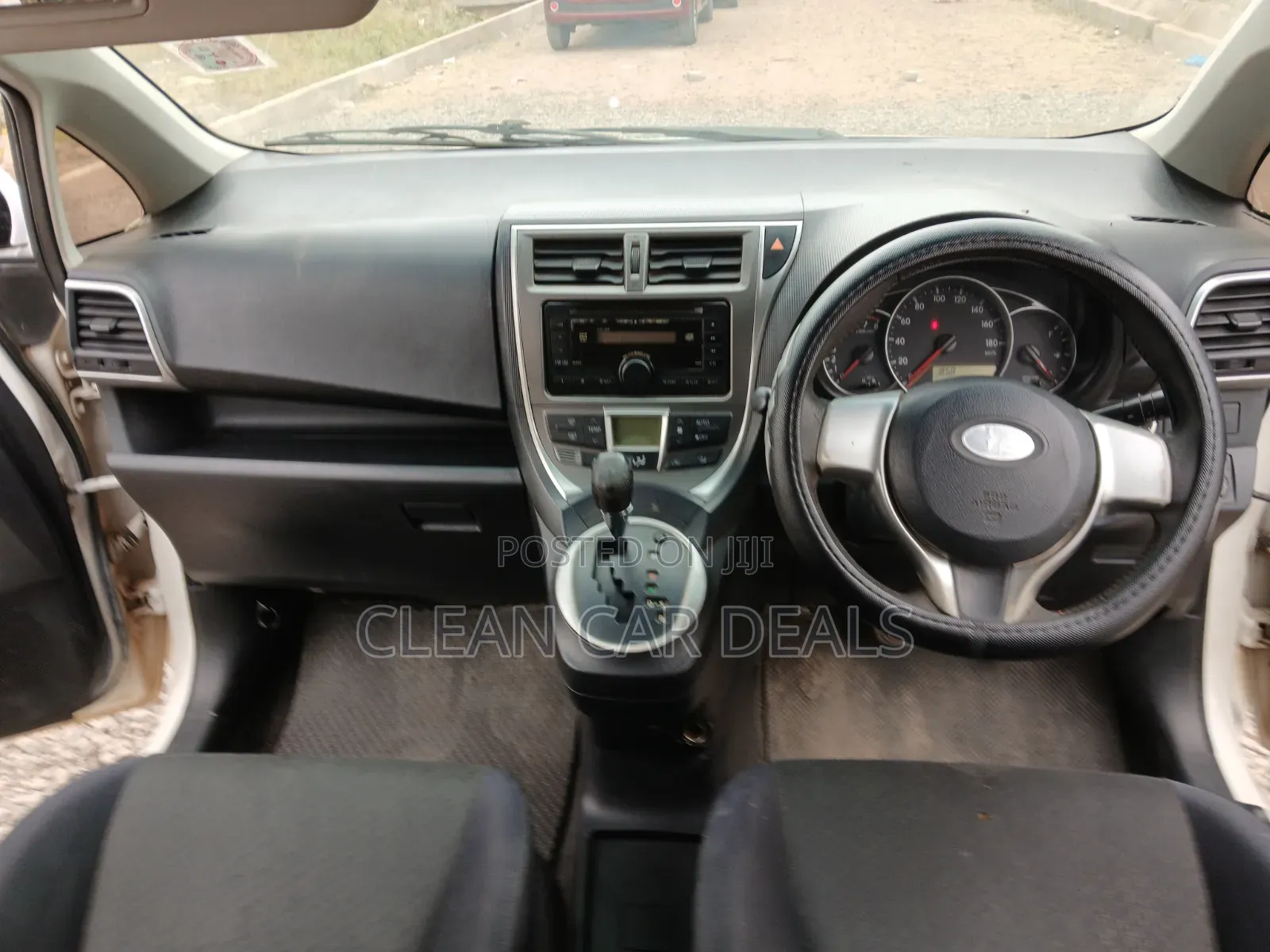 Subaru Trezia 2011 White