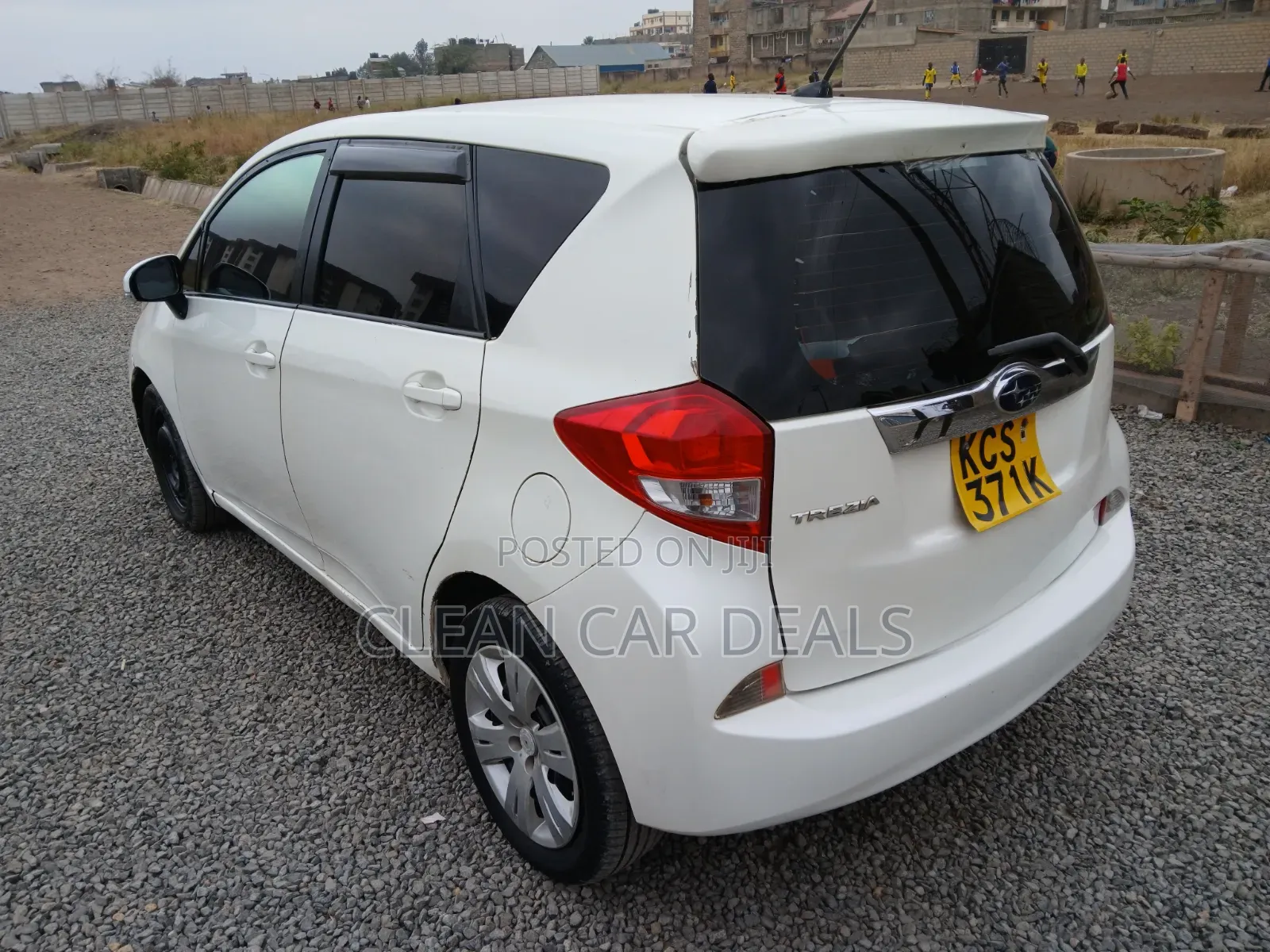 Subaru Trezia 2011 White