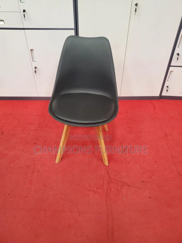 Black Tulip Accent Chair