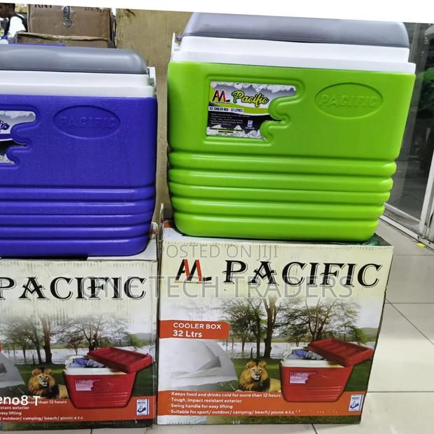 32 Litres Pacific Cooler Box