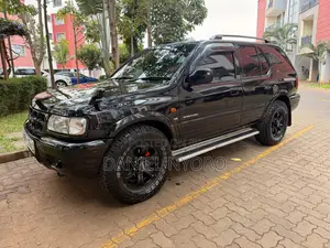Isuzu Rodeo 2002 Black