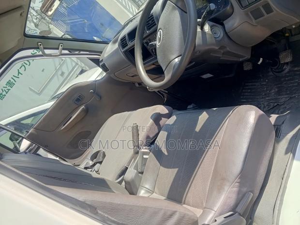 Mazda Bongo 2013 White - thumbnail 4