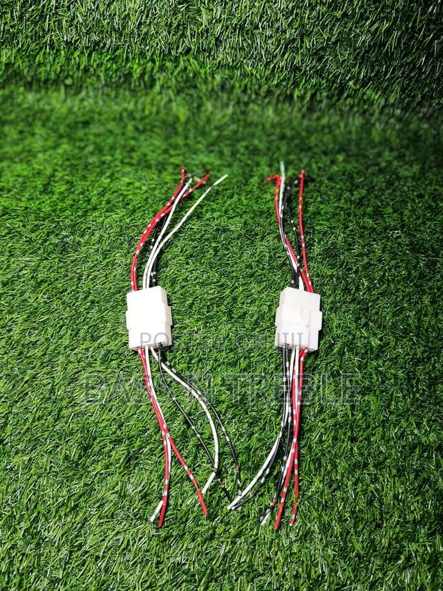 Speaker Connector