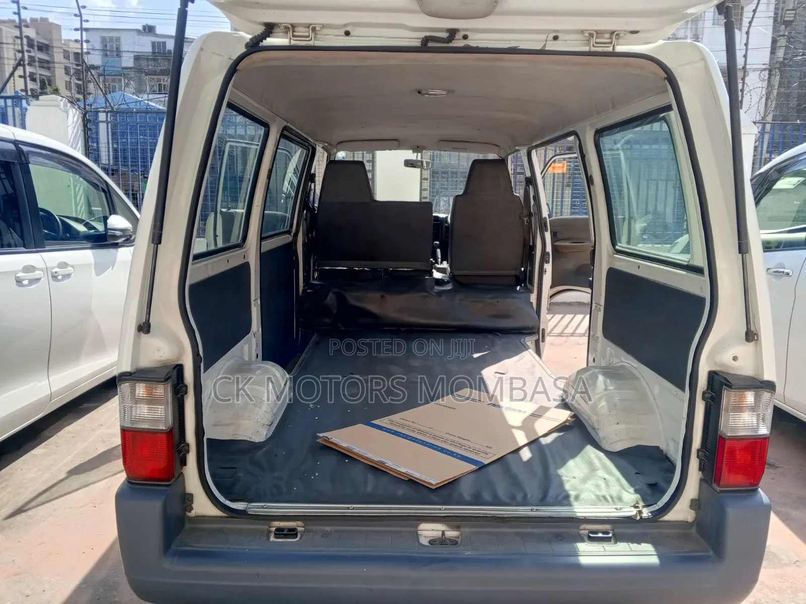 Mazda Bongo 2013 White