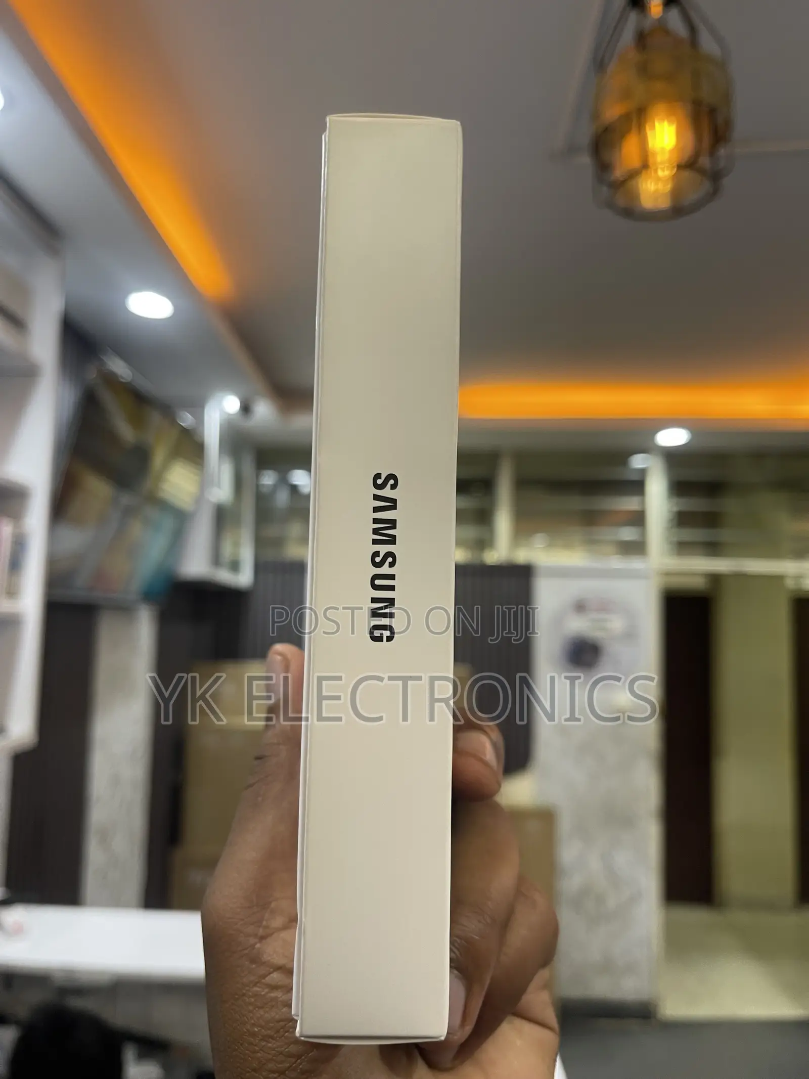 New Samsung Galaxy F17 5G 128 GB Purple