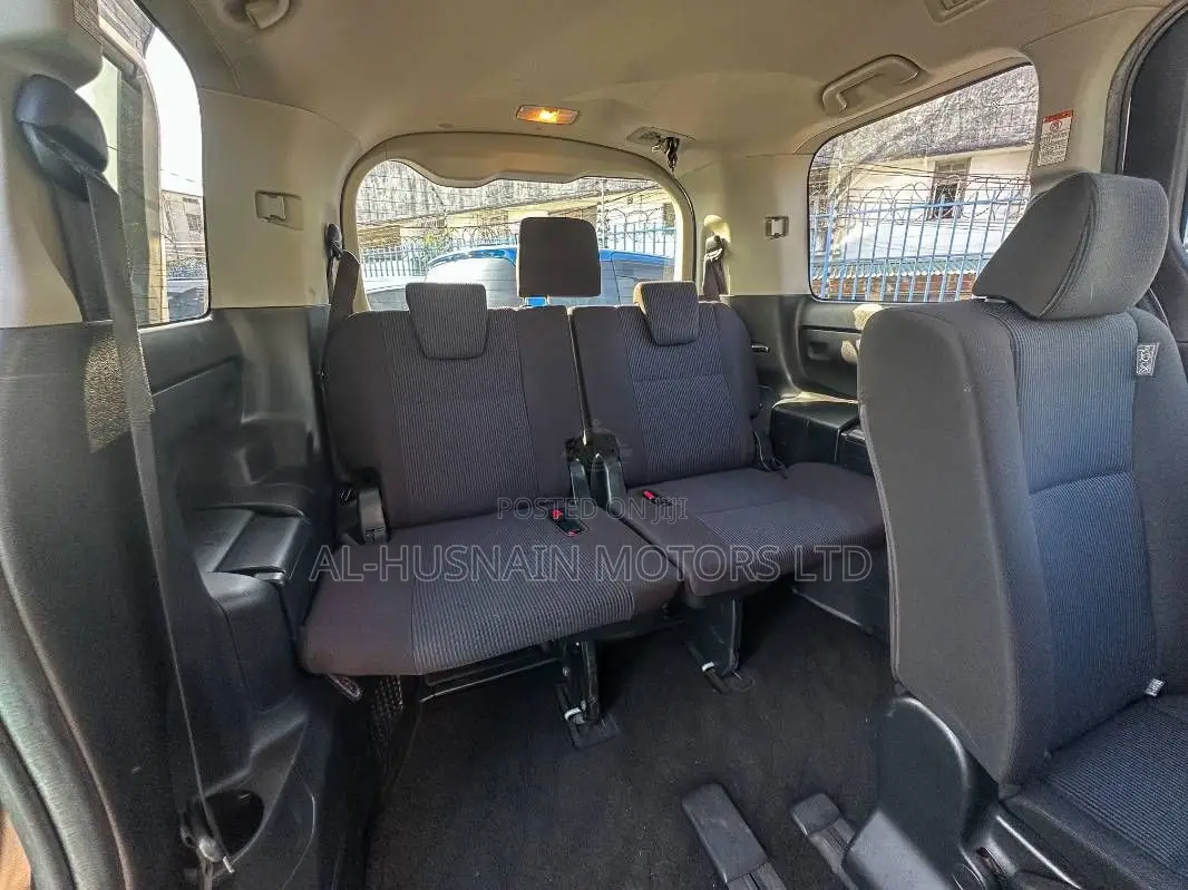 Toyota Voxy V 2WD 8-Seater 2020 Silver