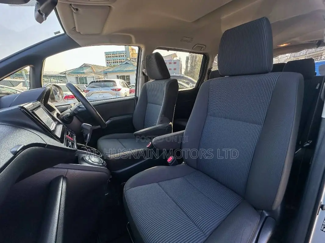Toyota Voxy V 2WD 8-Seater 2020 Silver