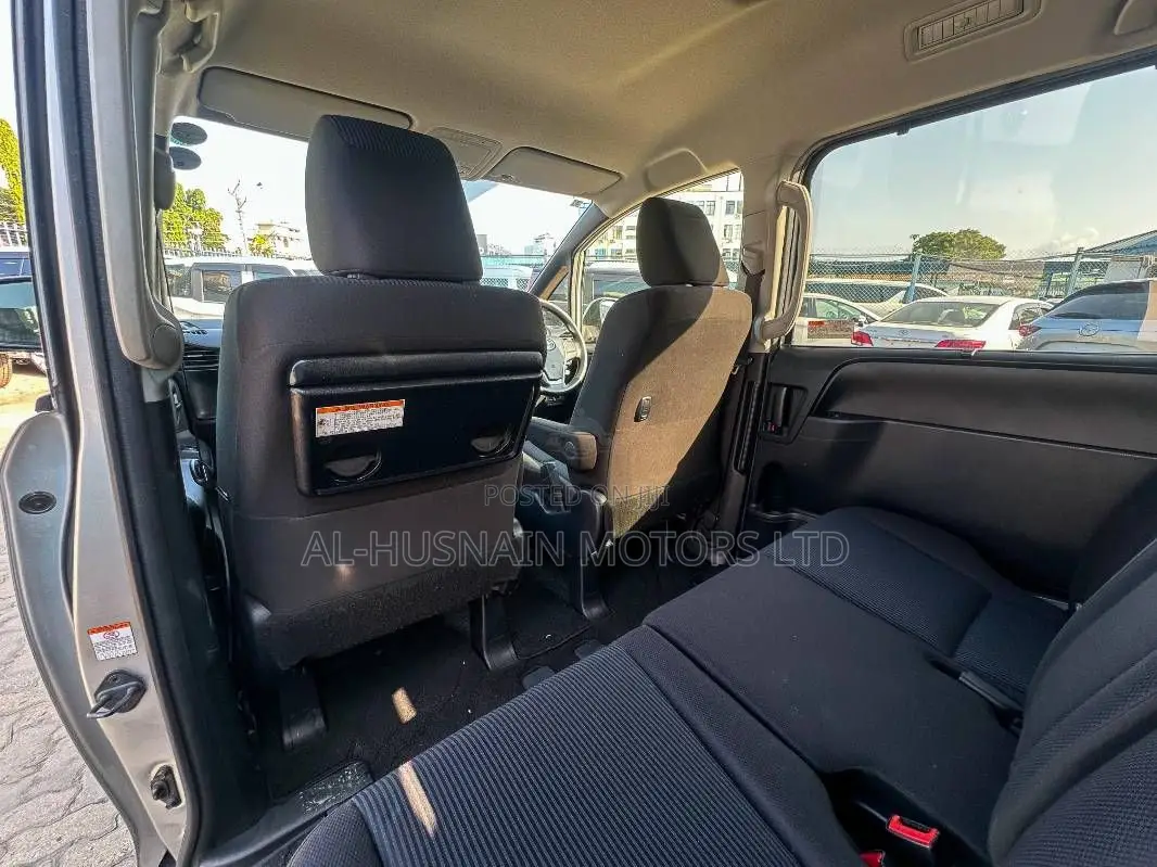 Toyota Voxy V 2WD 8-Seater 2020 Silver