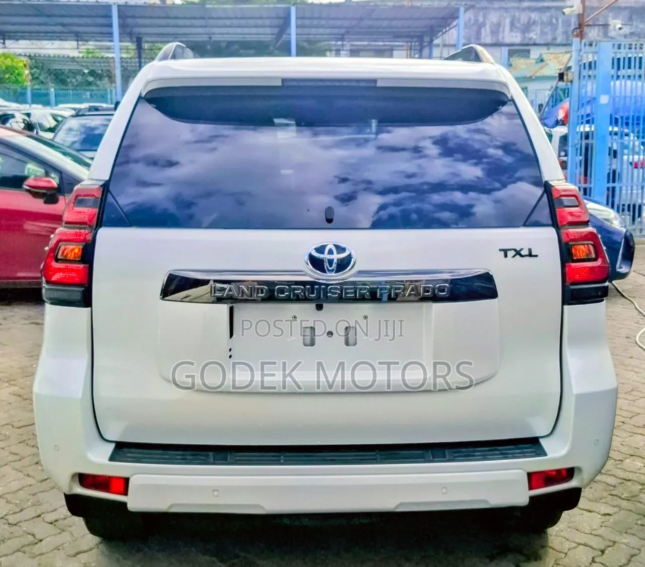 Toyota Land Cruiser Prado 2021 White