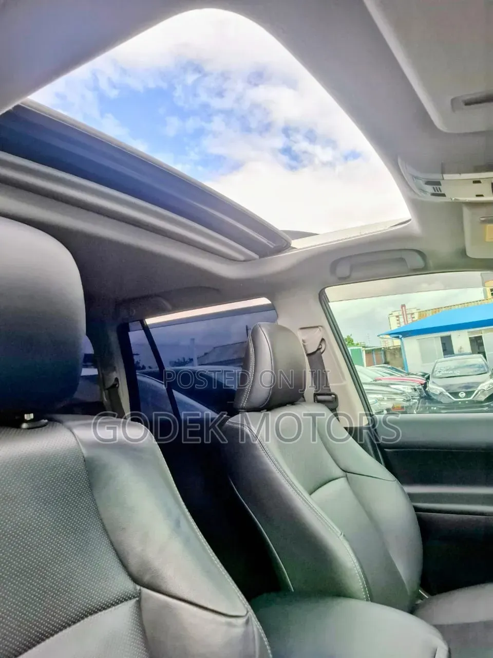 Toyota Land Cruiser Prado 2021 White