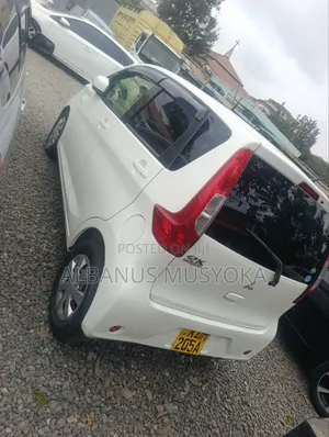 Mitsubishi EK Wagon 2016 White