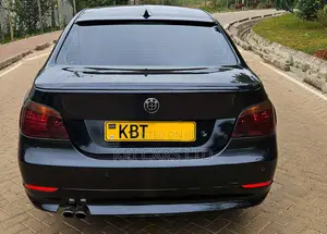 BMW 520i 2004 Black