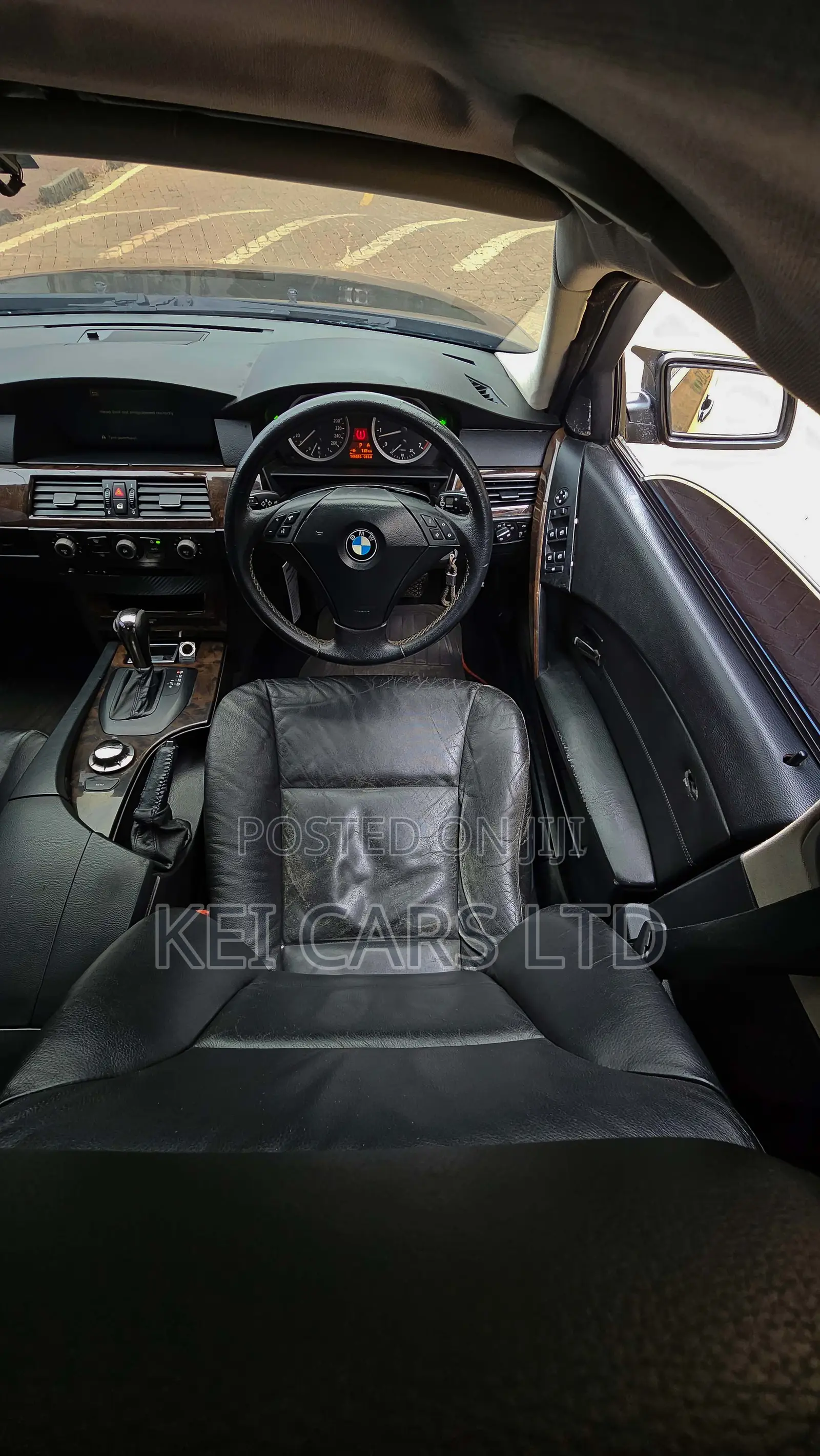 BMW 520i 2004 Black