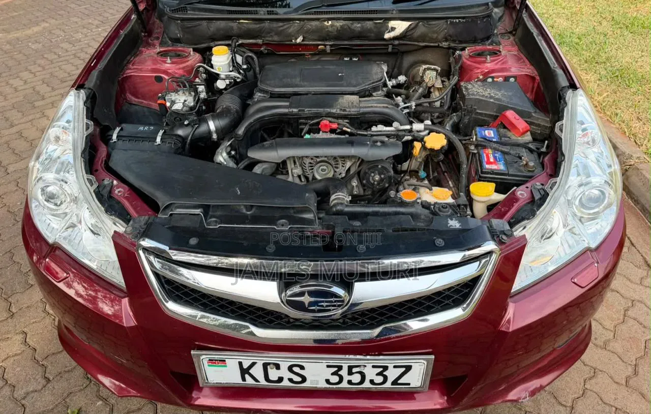 Subaru Legacy 2011 Red