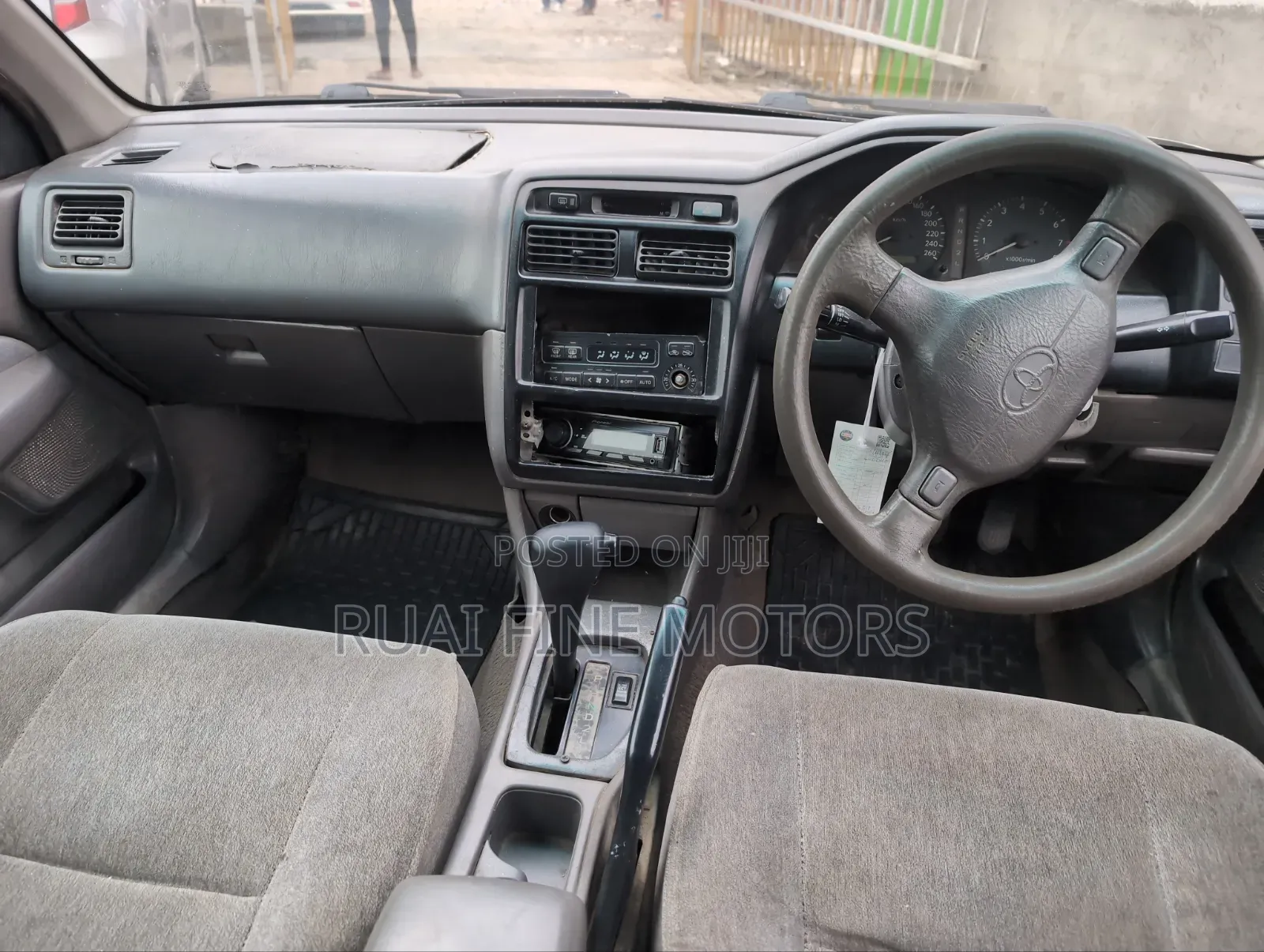 Toyota Corolla 1997 Silver