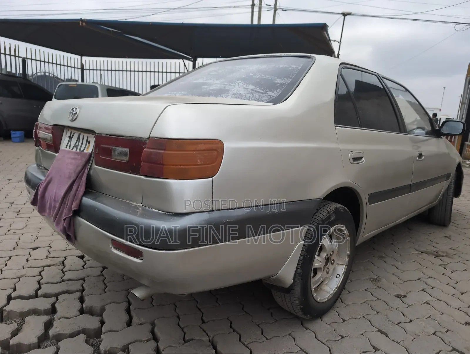 Toyota Corolla 1997 Silver