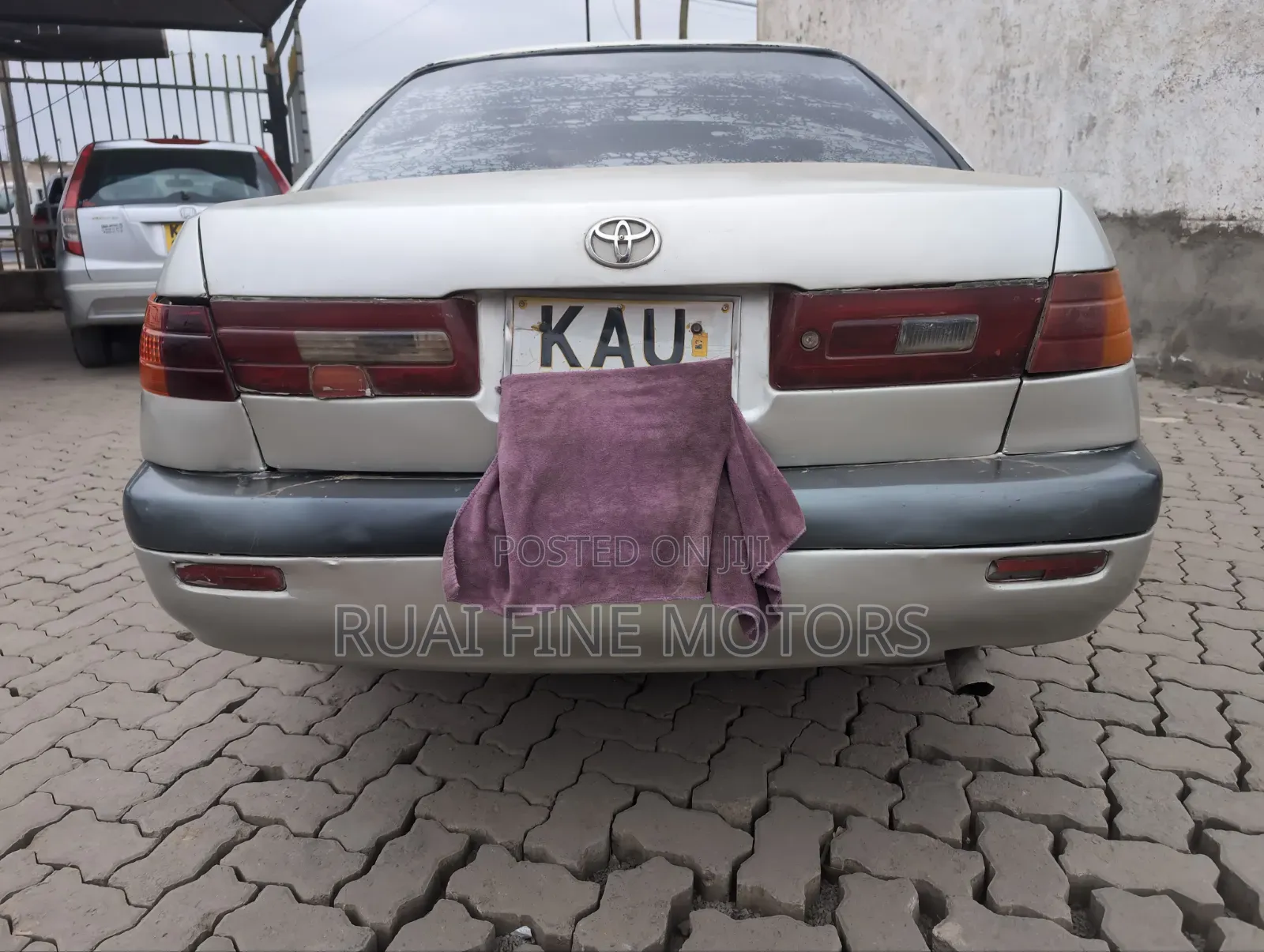 Toyota Corolla 1997 Silver