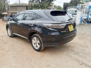 Toyota Harrier 2.0 2014 Black