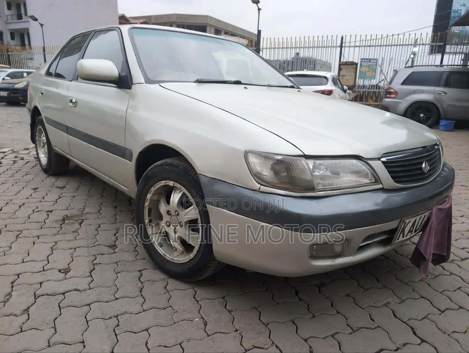 Toyota Corolla 1997 Silver