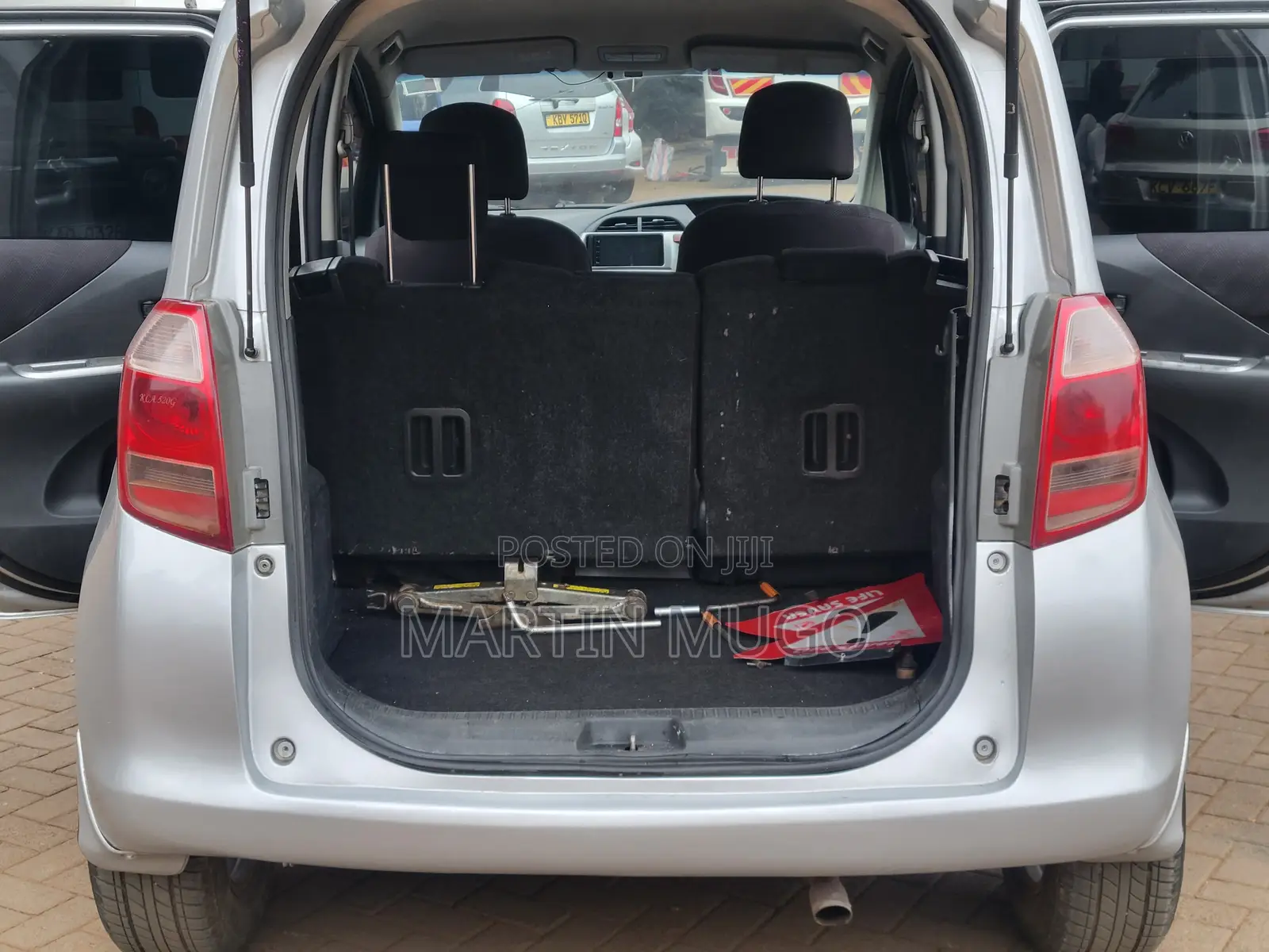 Toyota Ractis 1.5 FWD 2007 Silver
