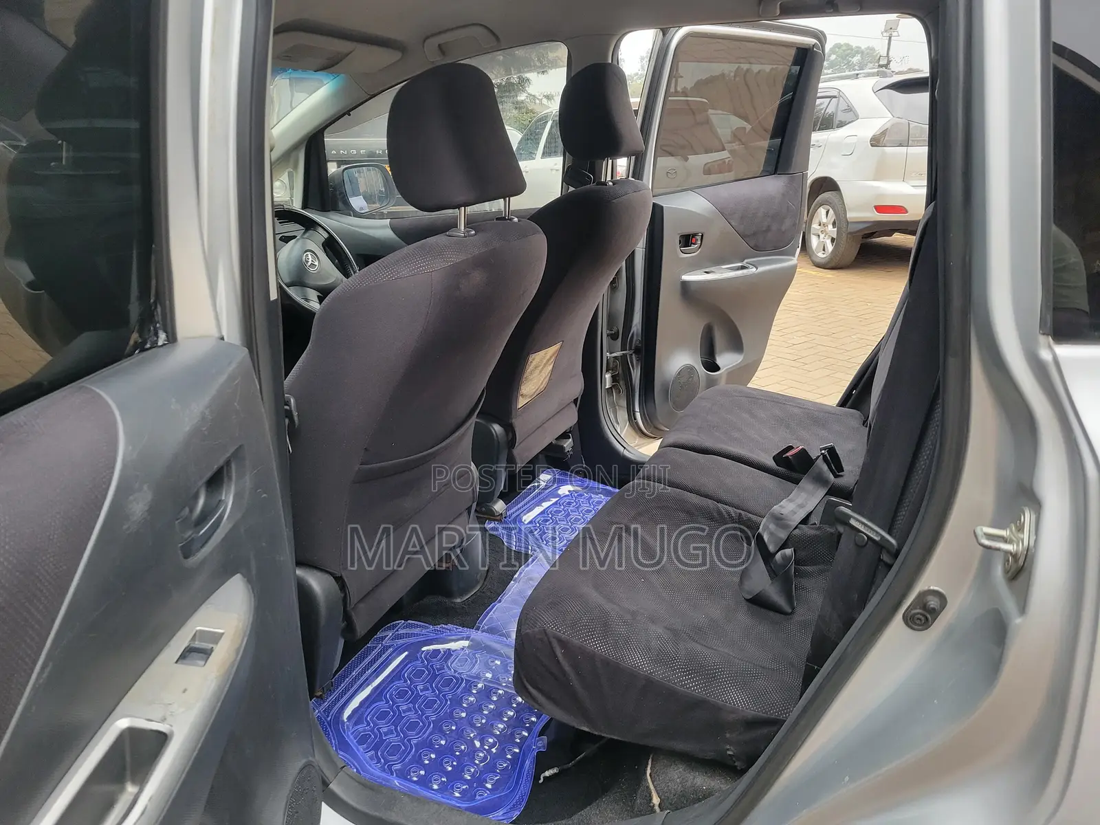 Toyota Ractis 1.5 FWD 2007 Silver