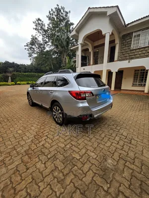 Subaru Outback 2017 Silver