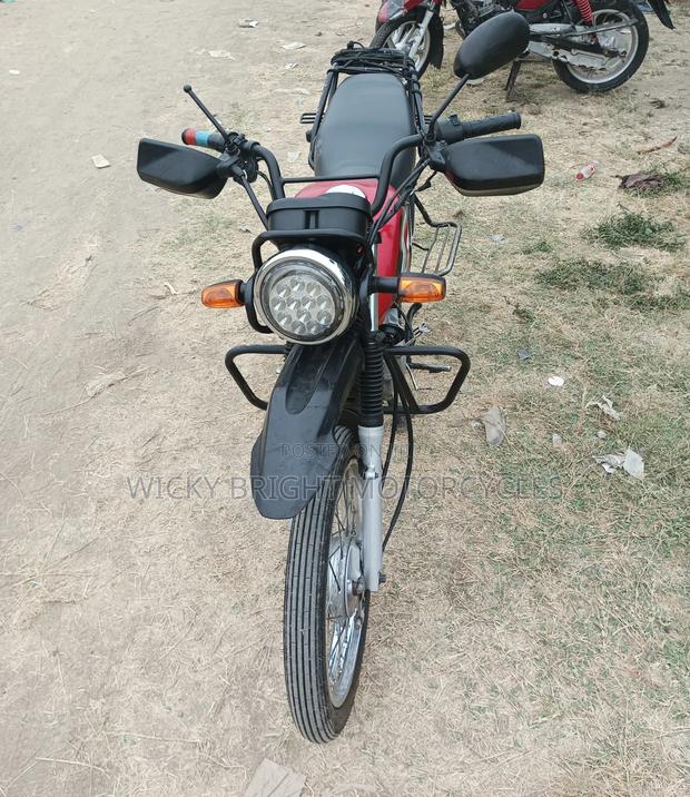 Honda CBX 2025 Red - thumbnail 4