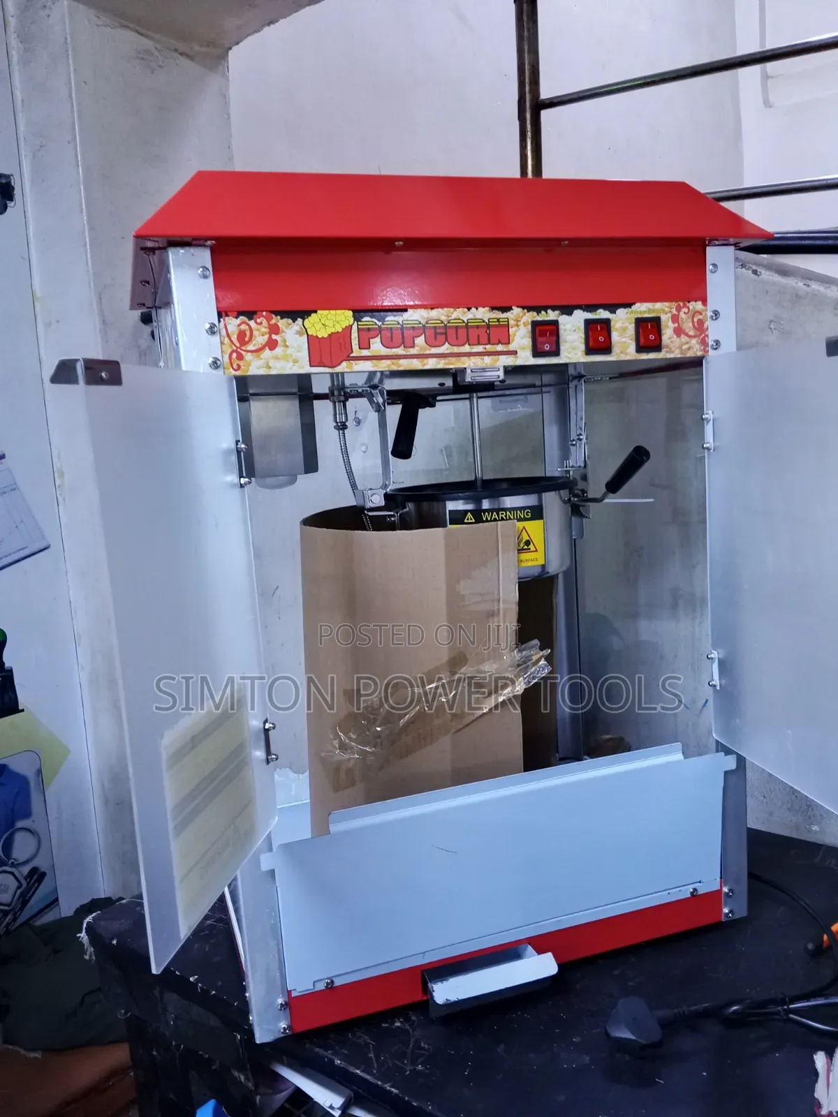 Industrial Popcorn Machine
