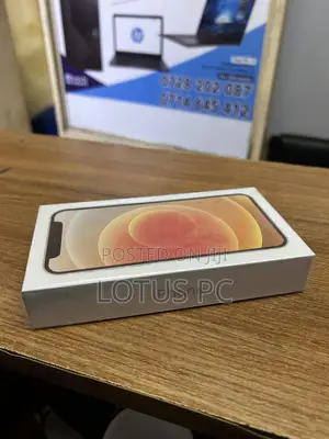 New Apple iPhone 12 128 GB White