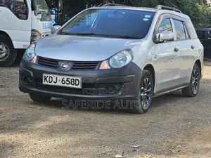 Nissan Advan 2015 Silver
