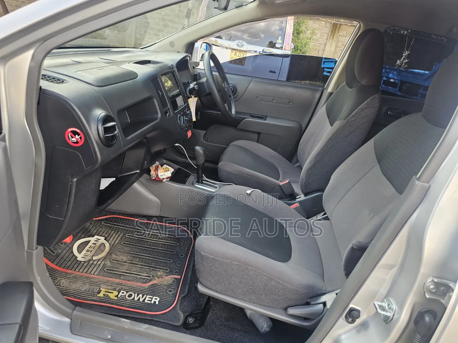 Nissan Advan 2015 Silver